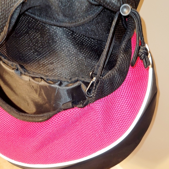 NWOT!! SMALL PET SLING CARRIER!! - Picture 9 of 10
